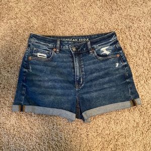 American Eagle high wasted women’s blue Jean shorts. Size 4.